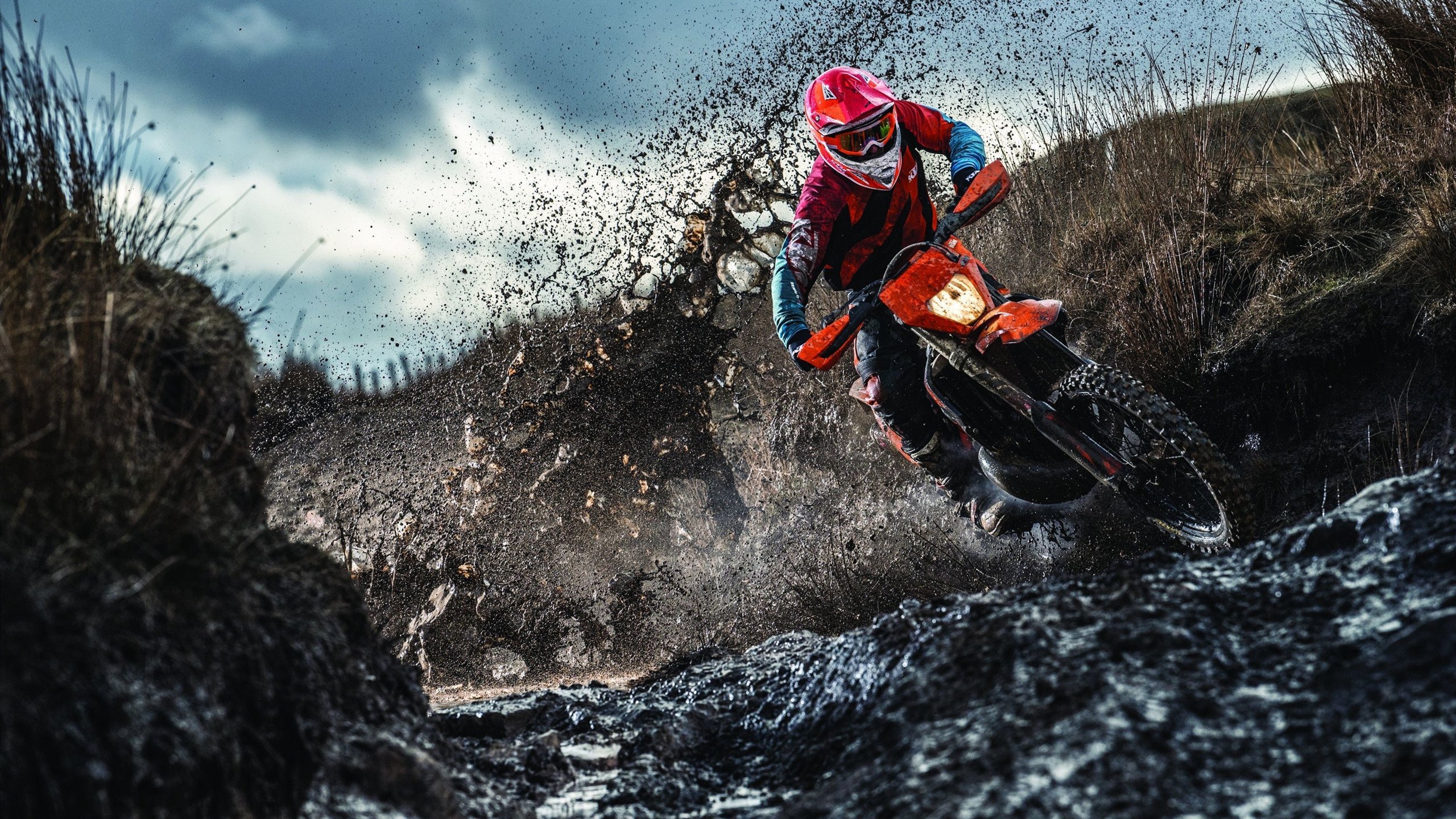 世界杯历史战役:永载足球史册的经典战斗,媒体评世界杯历史最经典比赛