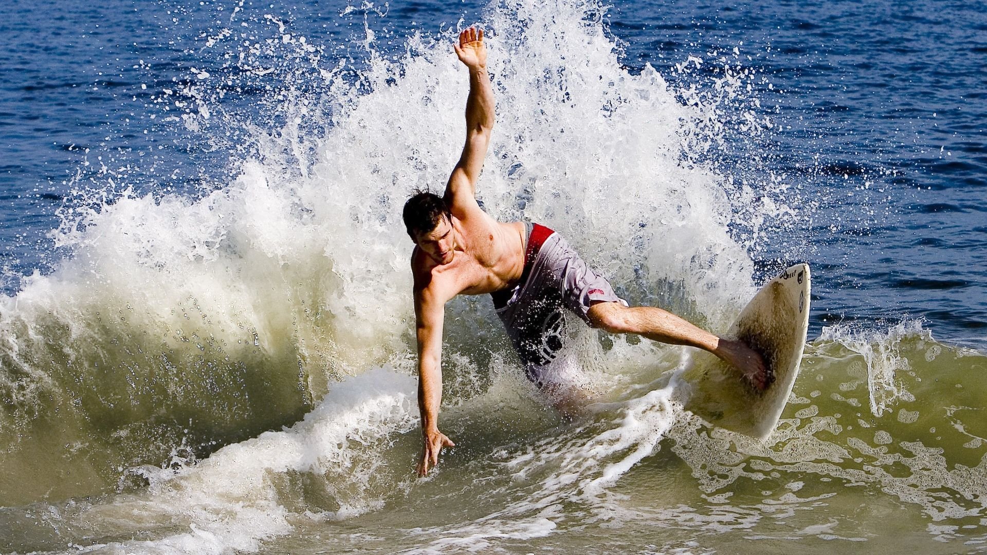 “华金·托比利亚的进攻意识与防守反应,成就阿根廷美洲狮队的综合实力”